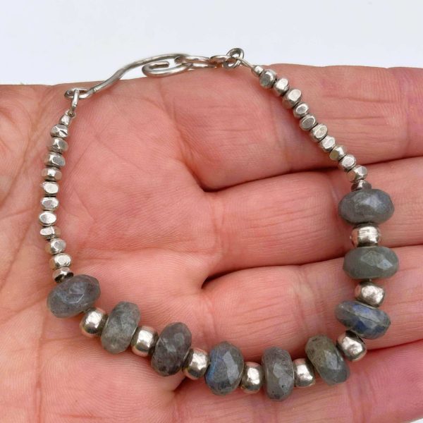 Handmade Silver Labradorite Bracelet